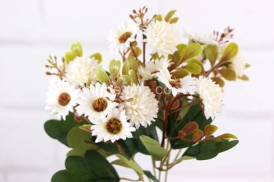 Bukiet - mini chryzantemki z margaretkami CV28096 krem