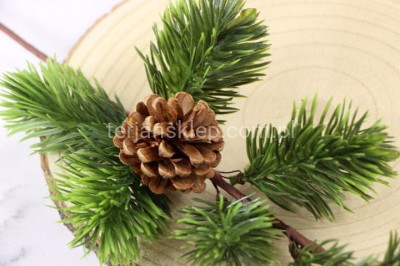 Gałązka sosnowa z naturalną szyszką CV20492 