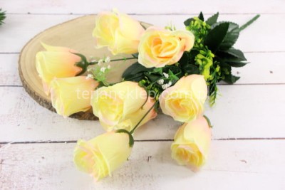 Bukiet dużych pąków róż A076 lemon