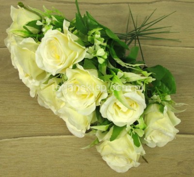 Róże pojed. w wiązce F088 (12 szt) krem